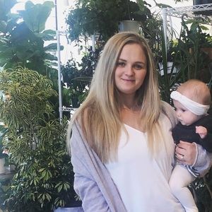 Meet your Posher, Alla